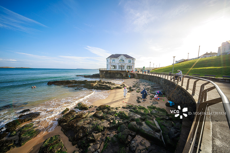 秋季的波特拉什海滨休闲图片素材