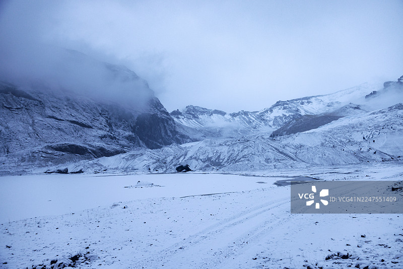 维尔基冰川和冰封湖图片素材