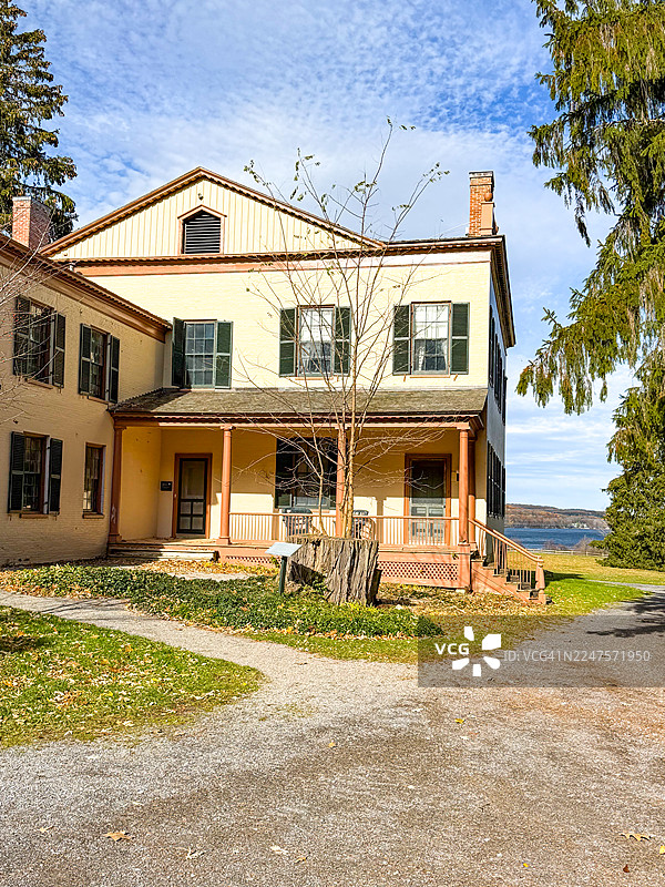 纽约州卡泽诺维亚洛伦佐州立历史遗址庄园的多个侧翼图片素材