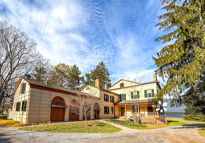 纽约州卡泽诺维亚洛伦佐州立历史遗址庄园的多处翼楼图片素材