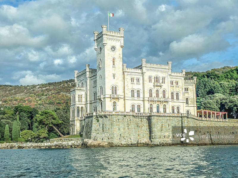 米拉马雷城堡的永恒优雅图片素材