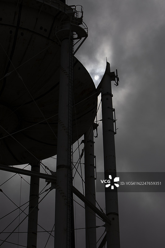 水塔爆破拆除图片素材