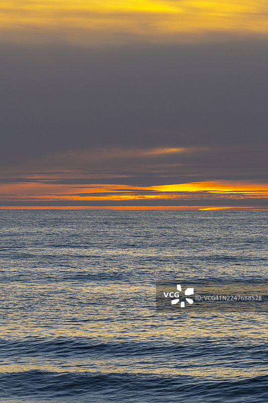 日落云后 - 亚查茨图片素材