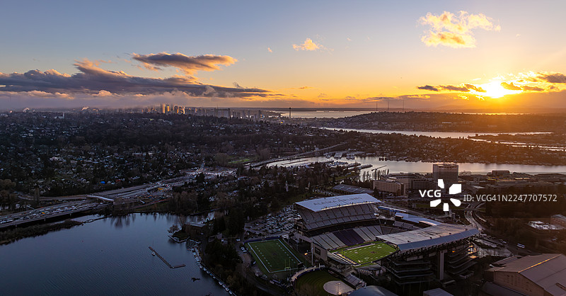 华盛顿大学体育场和蒙特莱克的西雅图大学航拍图图片素材