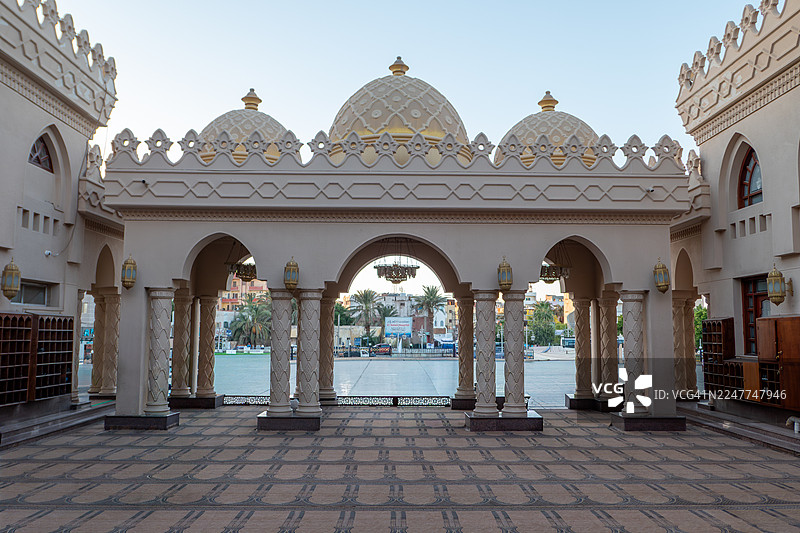 位于胡尔盖达的清真寺图片素材