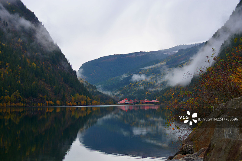 加拿大红色大楼图片素材