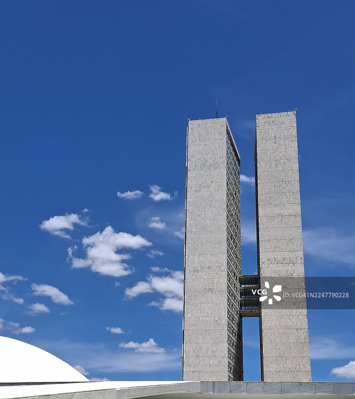 巴西国会大厦（内雷乌·拉莫斯宫）全景，巴西议会所在地。巴西利亚，联邦区，巴西图片素材