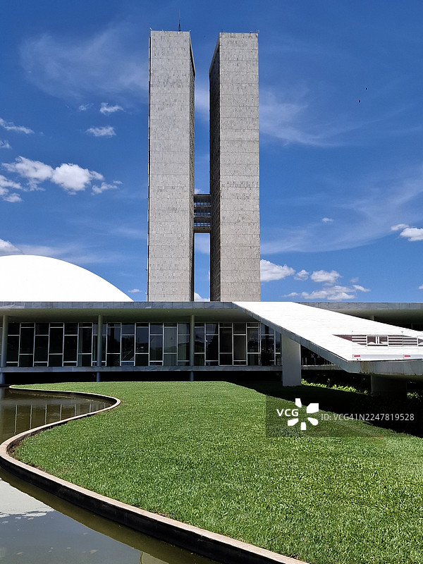 巴西国家国会宫（帕拉西奥·内雷乌·拉莫斯宫）全景，巴西议会所在地。巴西联邦区，巴西利亚。图片素材