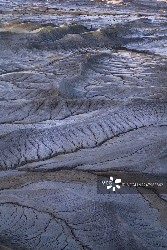 犹他州北部蓝丘恶地图片素材