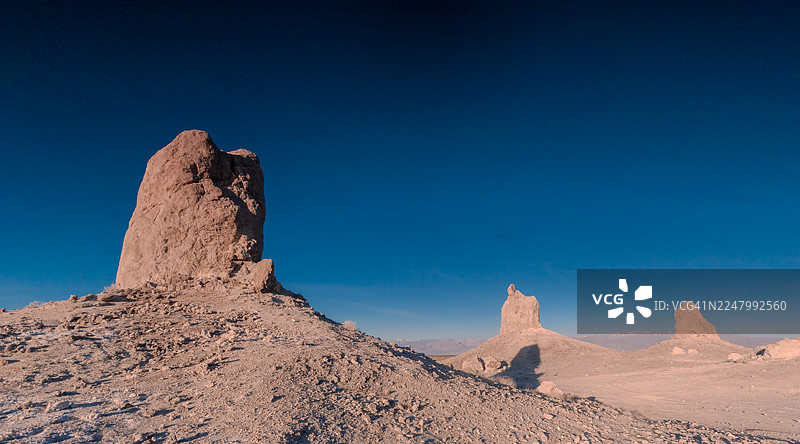 特龙那尖峰图片素材