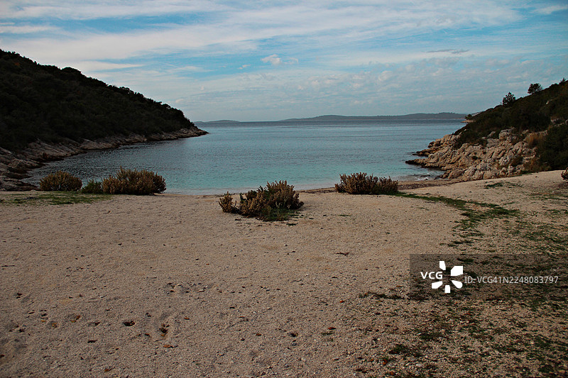 马斯林尼察的绿松石海；索尔塔岛；克罗地亚图片素材