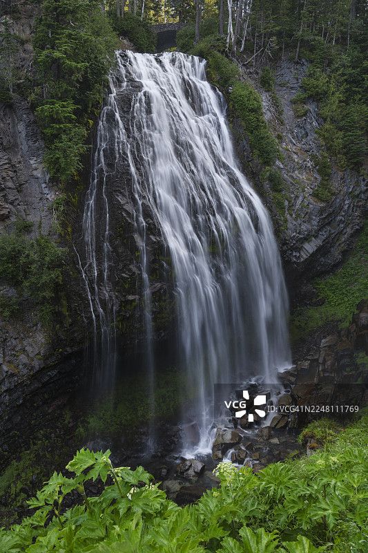 纳拉达瀑布，雷尼尔山国家公园图片素材