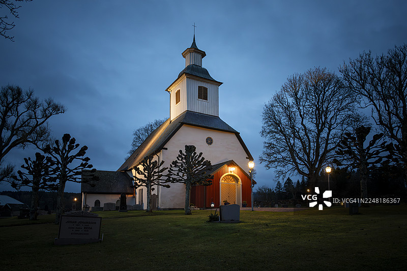 13世纪瑞典莱尔达拉的中世纪小型教堂图片素材