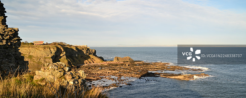 崎岖的海岸线 - 坦塔隆 - 东洛锡安图片素材