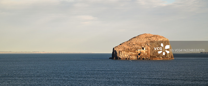 苏格兰东洛锡安的贝斯岩全景图片素材