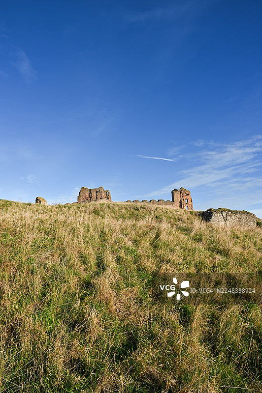 坦塔隆城堡下方图片素材