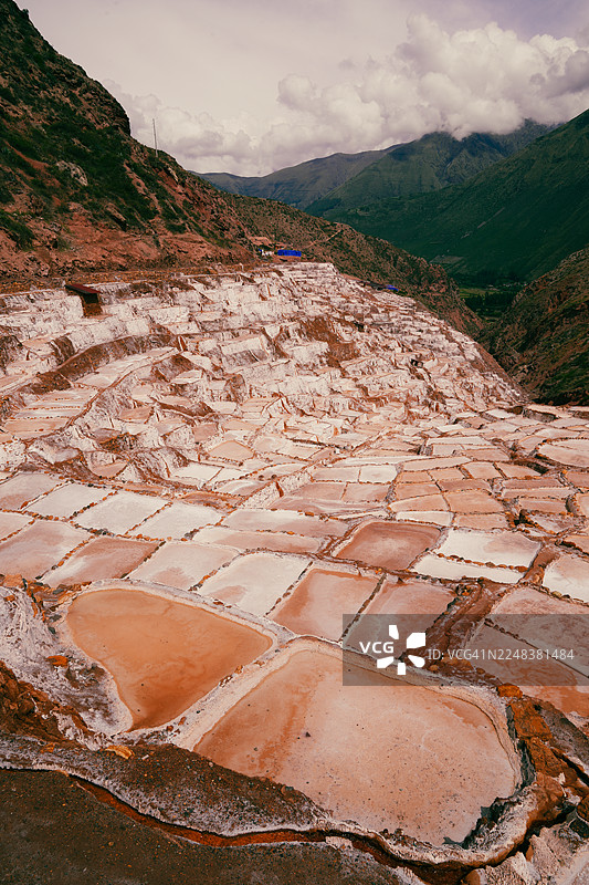 秘鲁马拉士盐矿，古老的制盐遗址图片素材