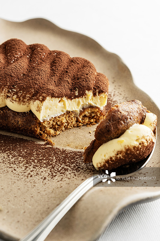 提拉米苏。提拉米苏蛋糕。意大利马斯卡彭芝士和浓缩咖啡制作的提拉米苏甜点。图片素材