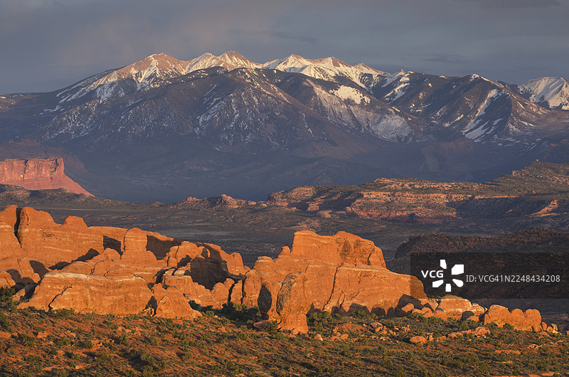 拉萨尔山脉图片素材