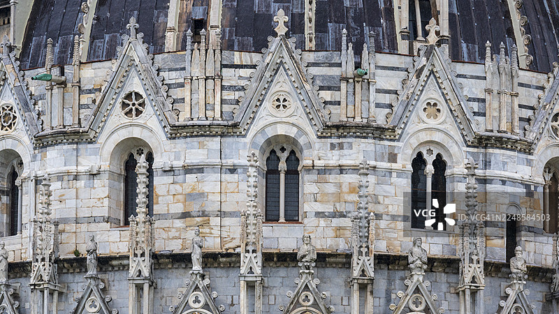 比萨大教堂洗礼堂石雕图片素材