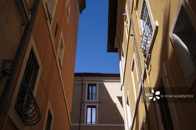 罗马色彩缤纷的宏伟建筑图片素材