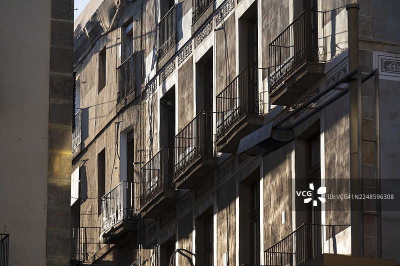 巴塞罗那色彩斑斓的宏伟建筑图片素材