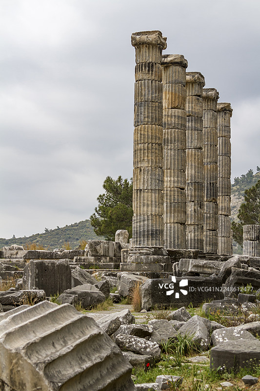 土耳其爱琴海地区艾登省古尔鲁巴赫切普里耶内古庙遗址图片素材