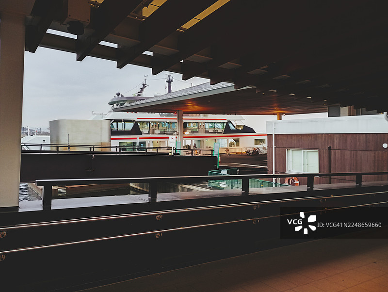 秋末的严岛图片素材