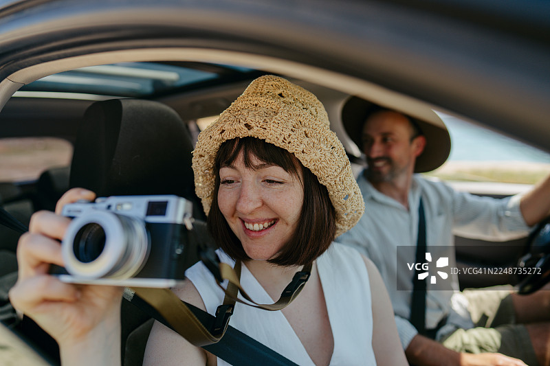 公路旅行与摄影图片素材