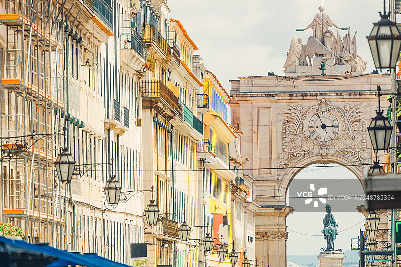 葡萄牙里斯本的奥古斯塔街和奥古斯塔凯旋门图片素材