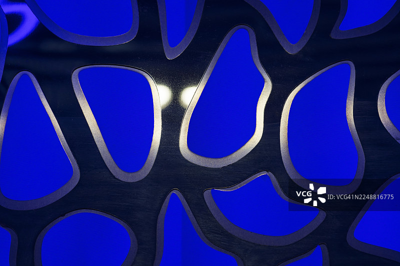带有有机光影的蓝色建筑结构图片素材