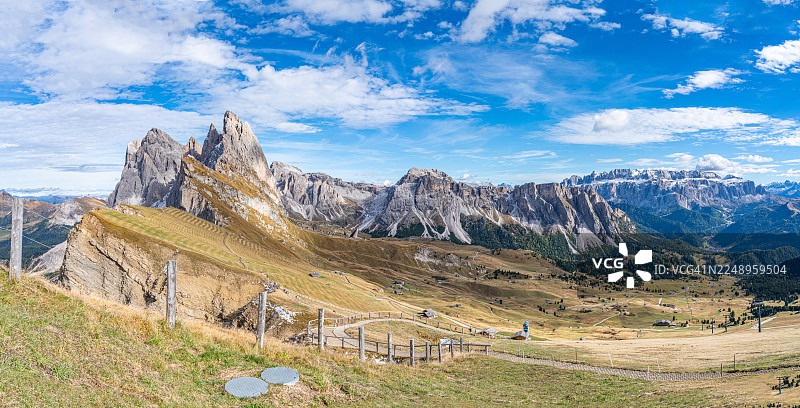 意大利南蒂罗尔塞切达山脊图片素材