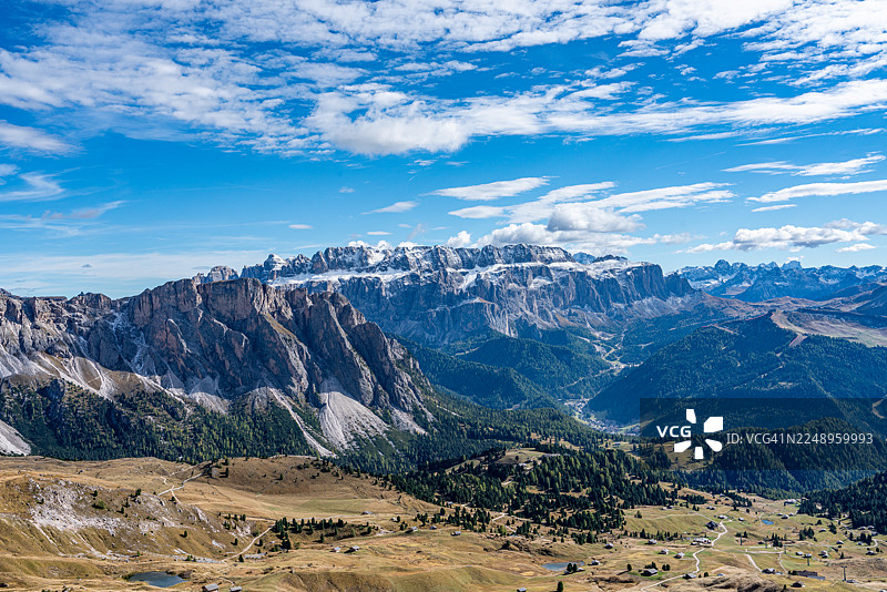 意大利南蒂罗尔塞切达山脊图片素材