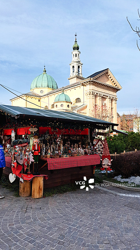 意大利威尼托阿西亚戈的冬季氛围和季节性景象图片素材