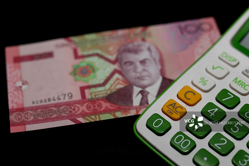 土库曼斯坦-经济-金融-钞票-货币-计算器图片素材