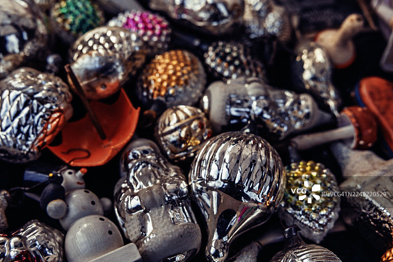 覆盖整个画面的复古圣诞装饰品，用于节日装饰图片素材