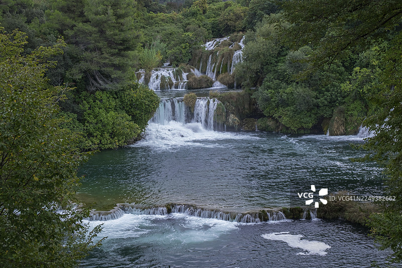 斯克拉金斯基瀑布，克尔卡国家公园，希贝尼克-克宁县，达尔马提亚，克罗地亚图片素材