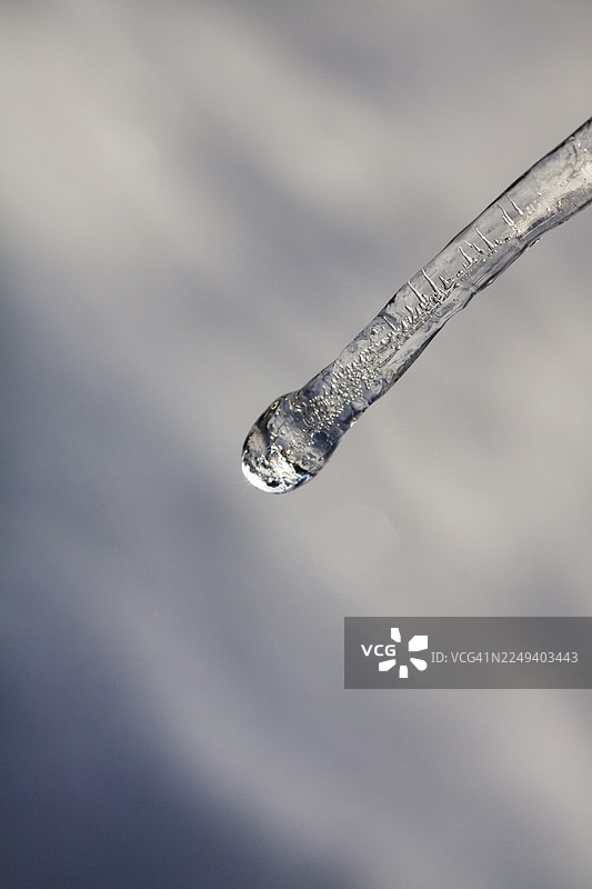 单根冰柱，特写，2010年严寒冬季，冬季天气象征性照片，零下温度，气象学，过去，霍克斯特，德国图片素材