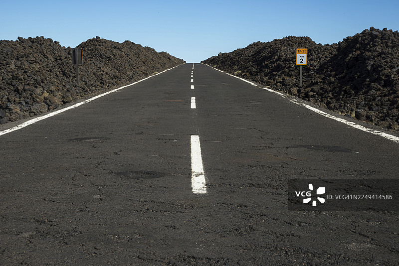 道路，泰德国家公园，联合国教科文组织世界遗产，比拉夫洛尔，圣克鲁斯-德特内里费省，特内里费岛，加那利群岛，西班牙图片素材