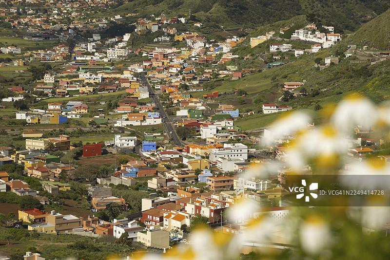 西班牙加那利群岛圣克里斯托瓦尔-德拉拉古纳，贾尔迪纳观景点全景图片素材