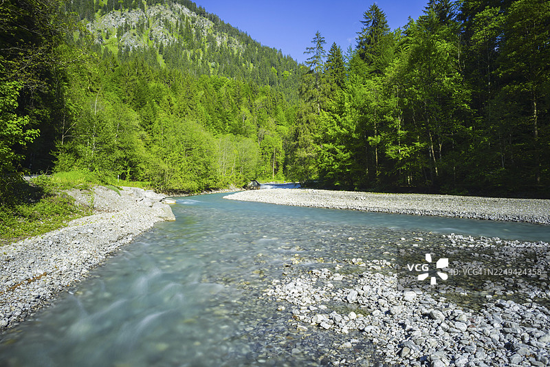 特雷塔赫，上阿爾高地區奧伯斯多夫附近的特雷塔赫谷，巴伐利亞，德國图片素材