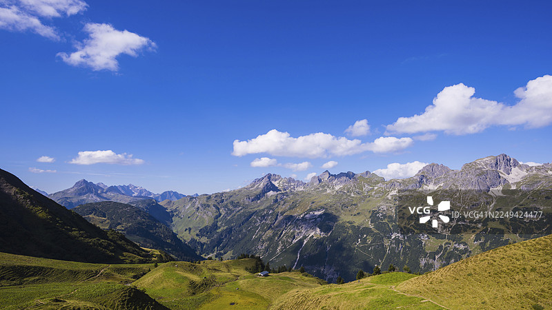 德国巴伐利亚州阿尔高地区阿尔高阿尔卑斯山脉的施法尔彭科普夫山脉（三峰）图片素材