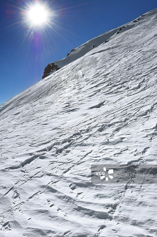 意大利特伦蒂诺-上阿迪杰大区，圣马蒂诺迪卡斯特罗扎，阿尔佩托尼奥拉滑雪区图片素材