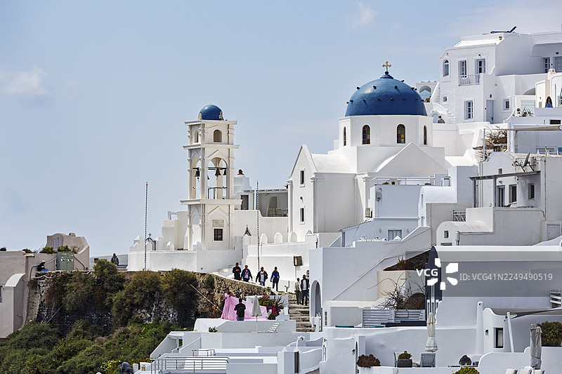 当地风光，圣阿纳斯塔西奥斯东正教教堂，蓝顶，伊莫洛维里，锡拉，圣托里尼，基克拉泽斯，希腊图片素材