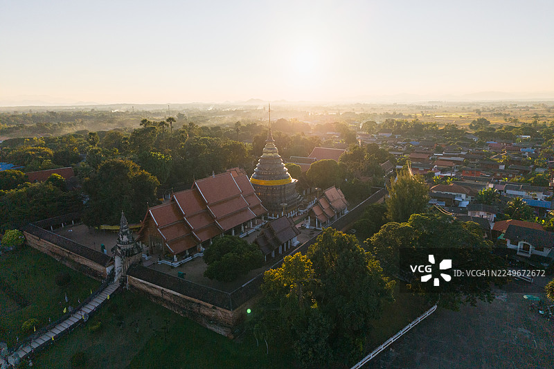 泰国兰纳府兰帕寺的鸟瞰图图片素材