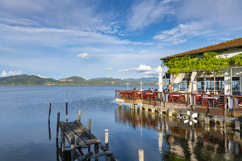 托斯卡纳马萨乔科利湖景图片素材