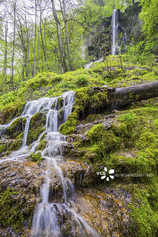 乌拉赫瀑布，乌拉赫，士瓦本汝拉，巴登-符腾堡州，德国图片素材