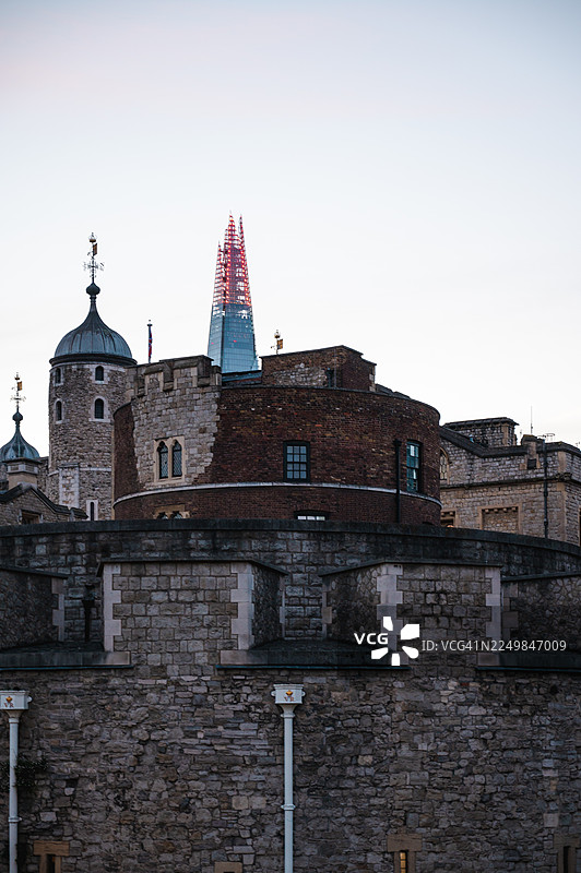 伦敦的塔山和碎片大厦图片素材