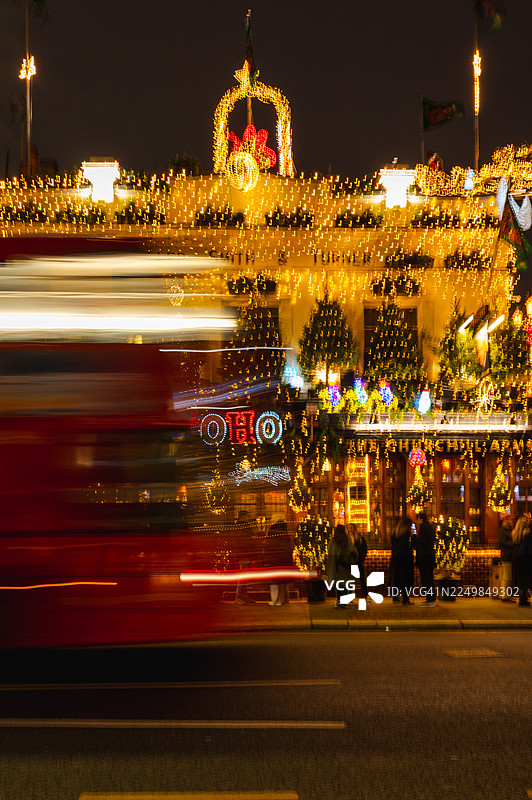丘吉尔武器酒吧圣诞装饰图片素材