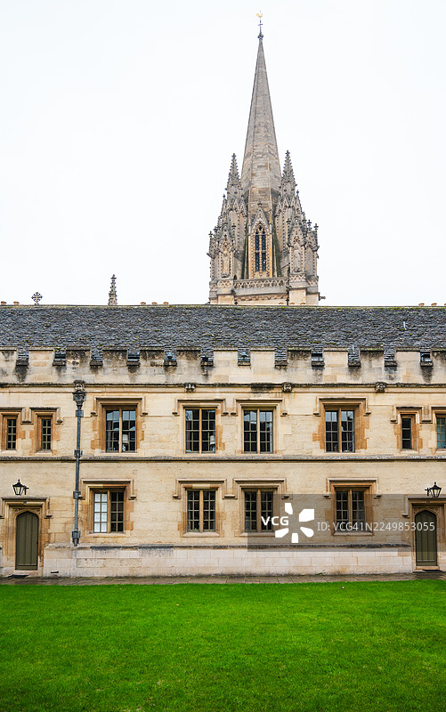 牛津大学纽金姆学院图片素材